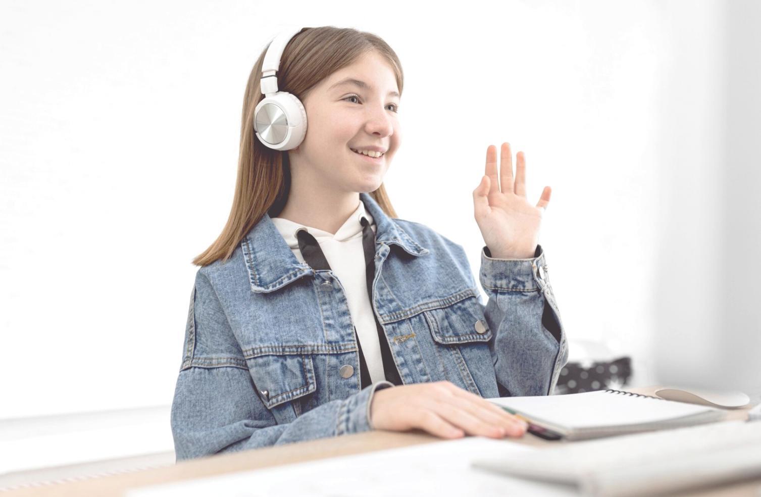 Dashboard analisis bisnis dengan berbagai metrik dan indikator