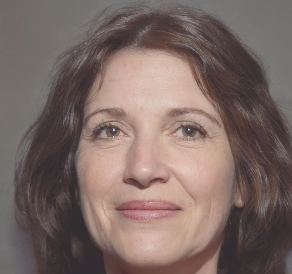 Foto Sinta Dewi alumnus program pelatihan keuangan