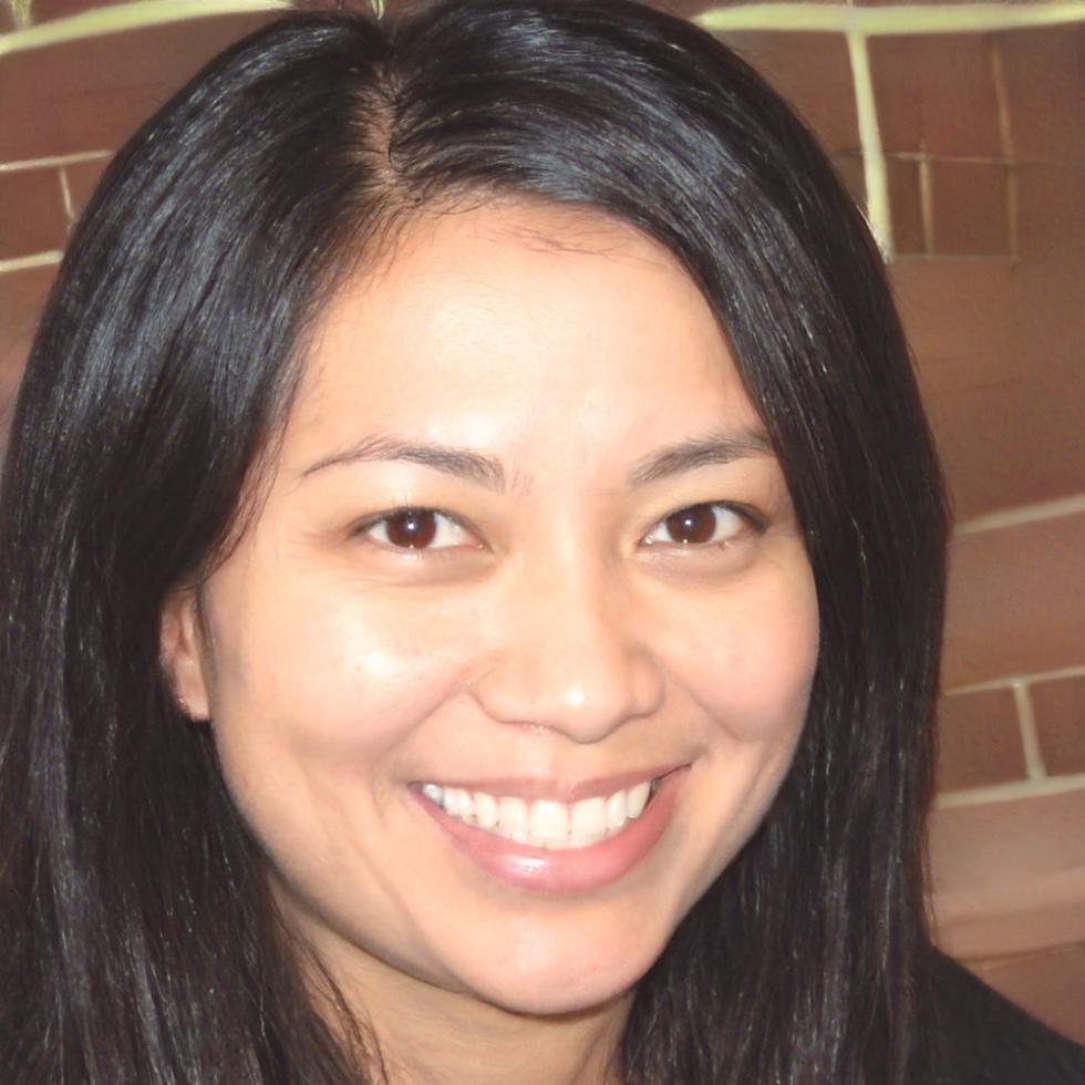 Portrait Sari Kusuma, ahli analisis bisnis